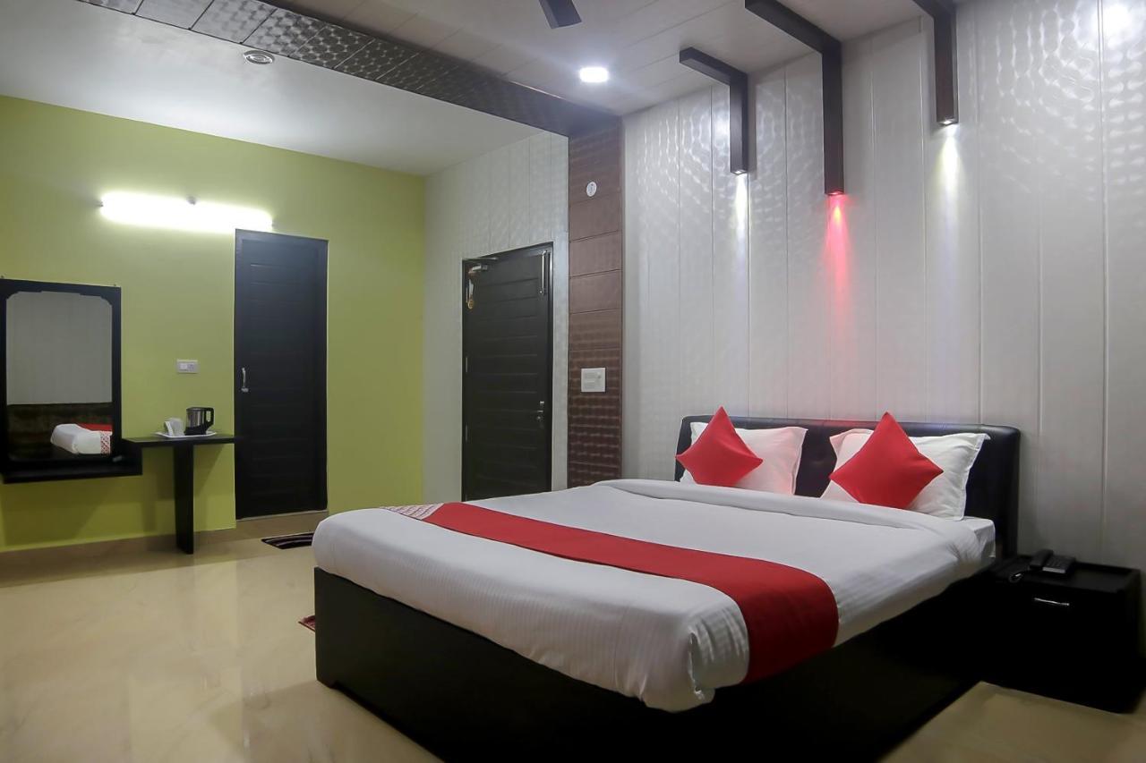 Oyo 30488 Satkar Hotel Pithoragarh Exterior photo